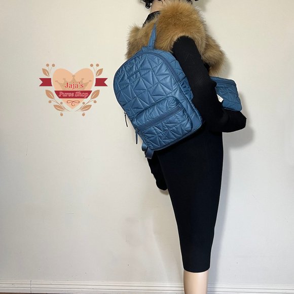 💙Michael Kors Quilted Fabric-Nylon Backpack & Pouch💙 - Picture 11 of 17